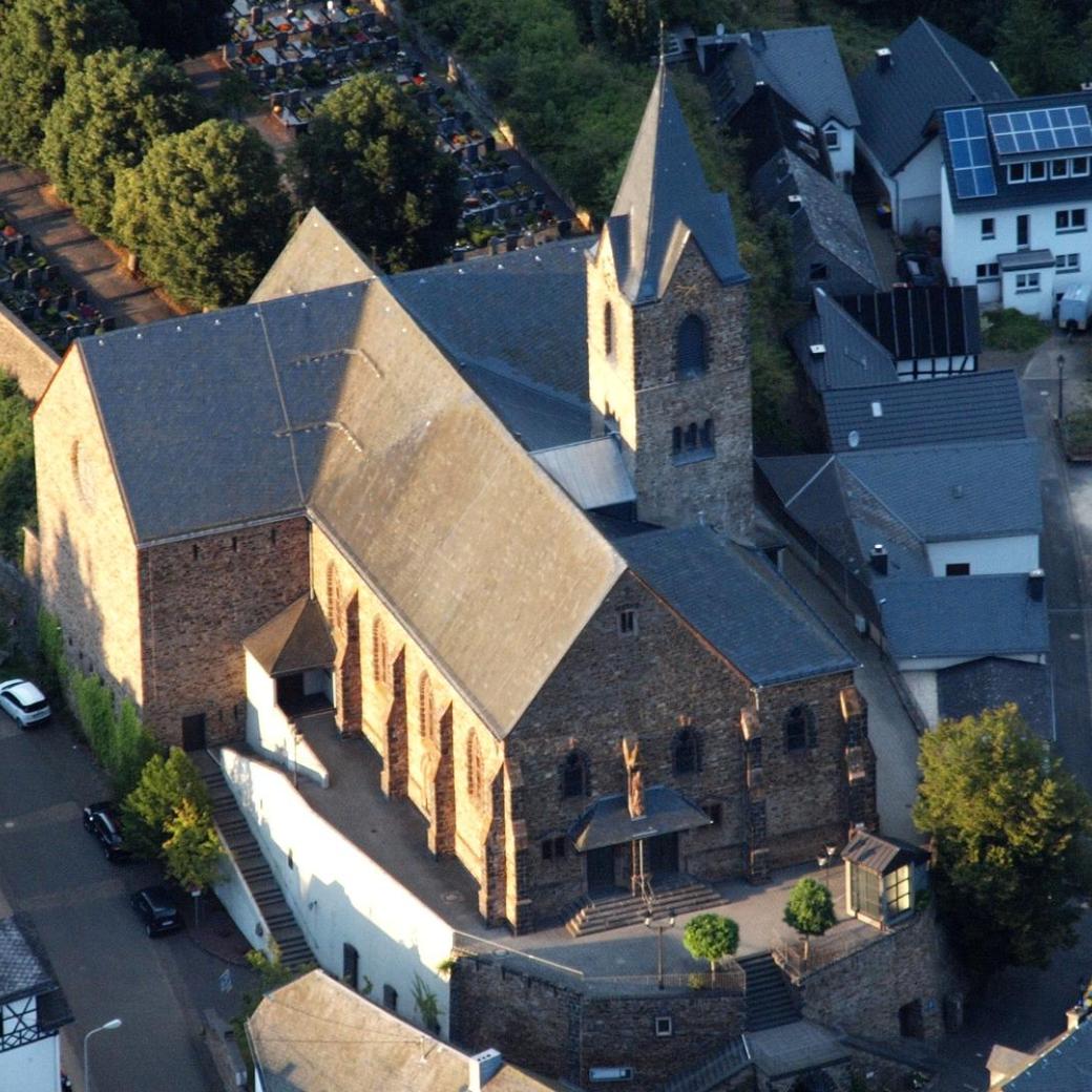 Ulmen_St_Matthias-Pfarrkirche-Luft